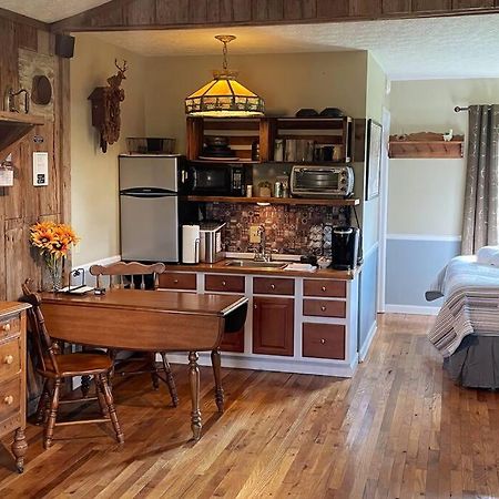Bourbon Trail Cabin On The Farm Lawrenceburg Екстер'єр фото