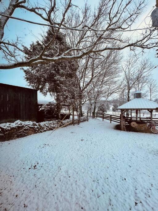 Bourbon Trail Cabin On The Farm Lawrenceburg Екстер'єр фото