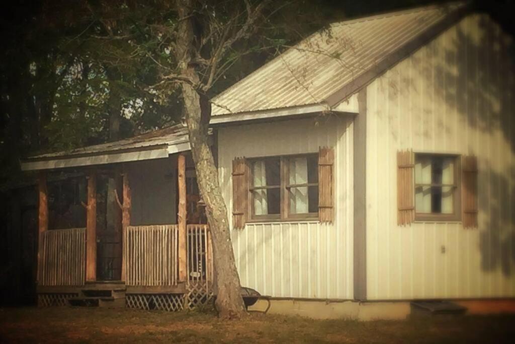 Bourbon Trail Cabin On The Farm Lawrenceburg Екстер'єр фото